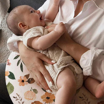 COUSSIN-D'ALLAITEMENT-Primevere-maman-bebe-sourire