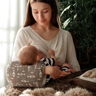 coussin-allaitement-bras-beb-au-sein