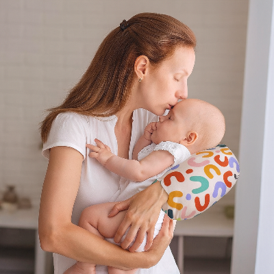 coussin-allaitement-bras-nouille-bebe-maman